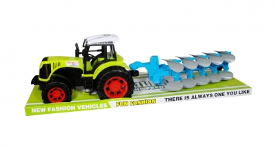 Traktor z maszyną