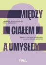  Między ciałem a umysłem. Starszy pacjent w gabinecie lekarza specjalisty i