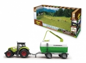 Traktor z maszyną