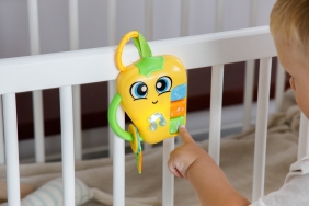 Carotina Baby - Zabawka elektroniczna z grzechotką Papriko