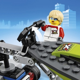 Lego City: Transporter łodzi wyścigowej (60254)