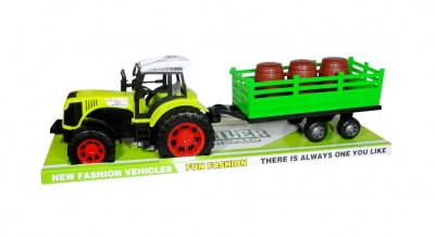 Traktor z przyczepą