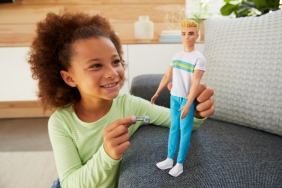 Barbie: Ken 60-lecie - lalka Sportowy Ken (GRB41/GRB43)