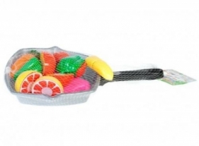 Patelnia z warzywami do krojenia