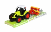 Traktor z maszyną