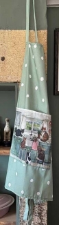 Fartuch kuchenny AP28 Koty w kuchni
