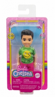 Lalka Barbie Chelsea i przyjaciele Mała lalka Chłopiec Zielona koszulka/Ciemne włosy (DWJ33/GXT37)