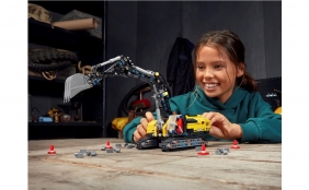 Lego Technic: Wytrzymała koparka (42121)