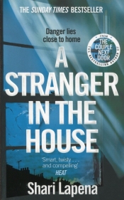 A stranger in the house - Lapena Shari