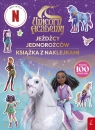  Unicorn Academy. Jeźdźcy Jednorożców. Książka z naklejkami