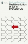 The Presentation of Self in Everyday Life wer. angielska Erving Goffman